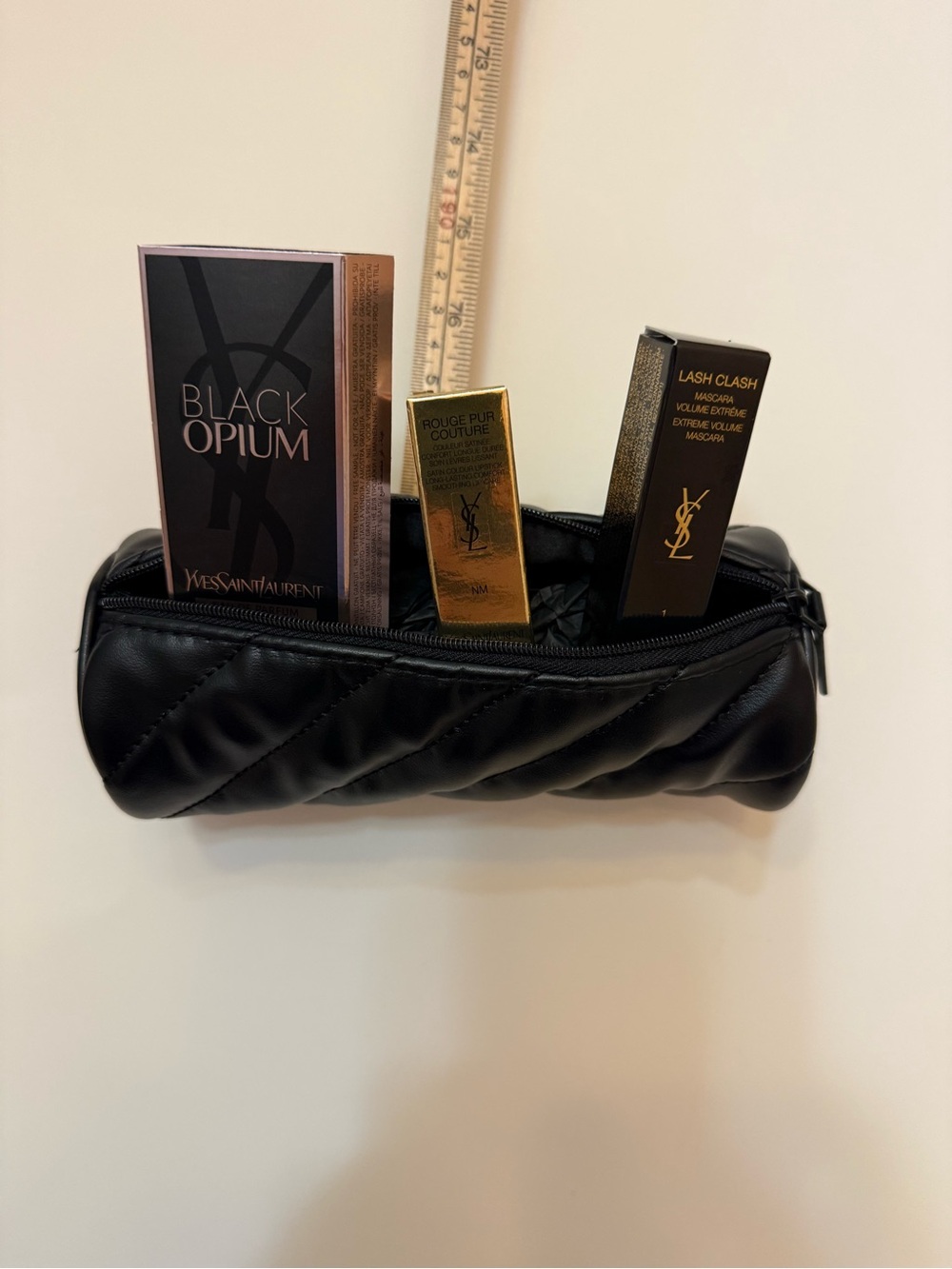 Yves Saint Laurent Black Quilted Zip  makeup brush Case or makeup - Picture 4 of 8
